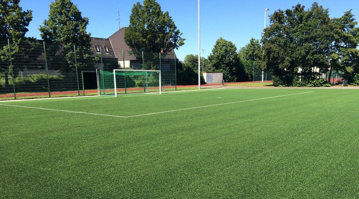 Sportanalge: Neuer Kunstrasen für Fussballplatz